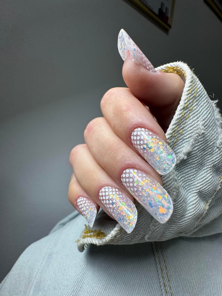 Manichiură semipermanentă / gel